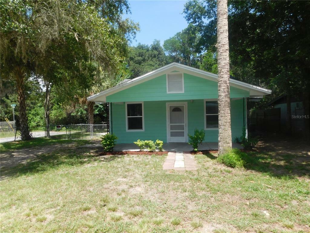 Property Photo:  19281 NW 54th Court  FL 32686 