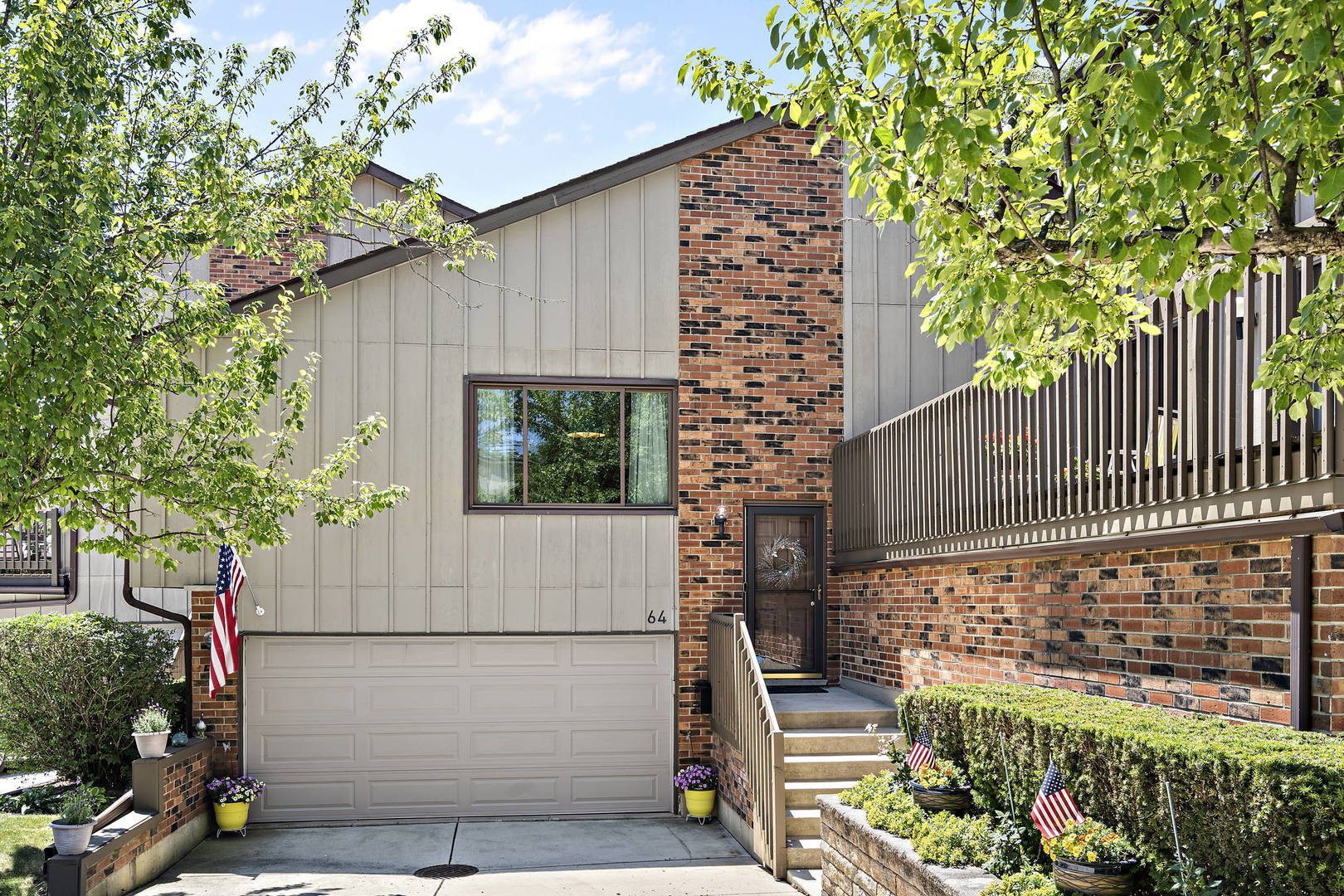 Property Photo: 64 Portwine Road IL 60527