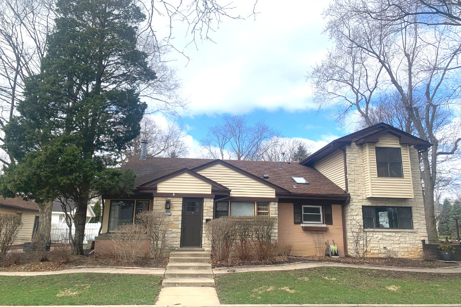 102 S Wilshire Lane  Arlington Heights IL 60004 photo