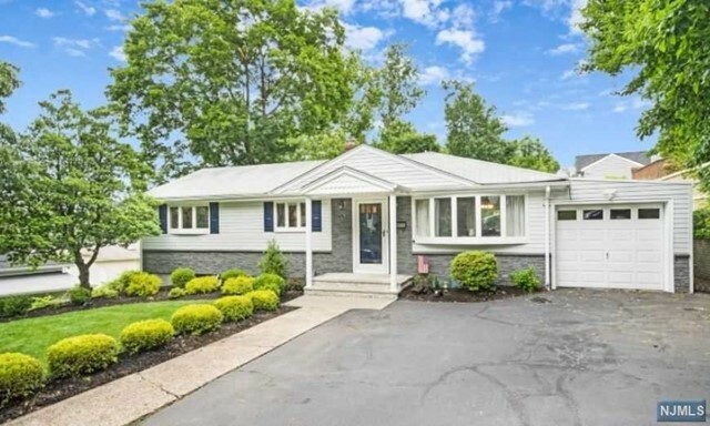 Property Photo: 34 Overlook Avenue NJ 07424