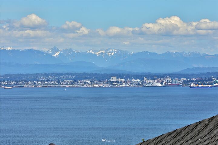 Property Photo:  4664  Andre Place  WA 98236 