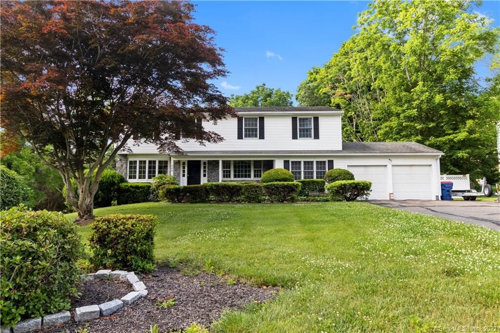Property Photo:  590 South Greenbrier Drive  CT 06477 