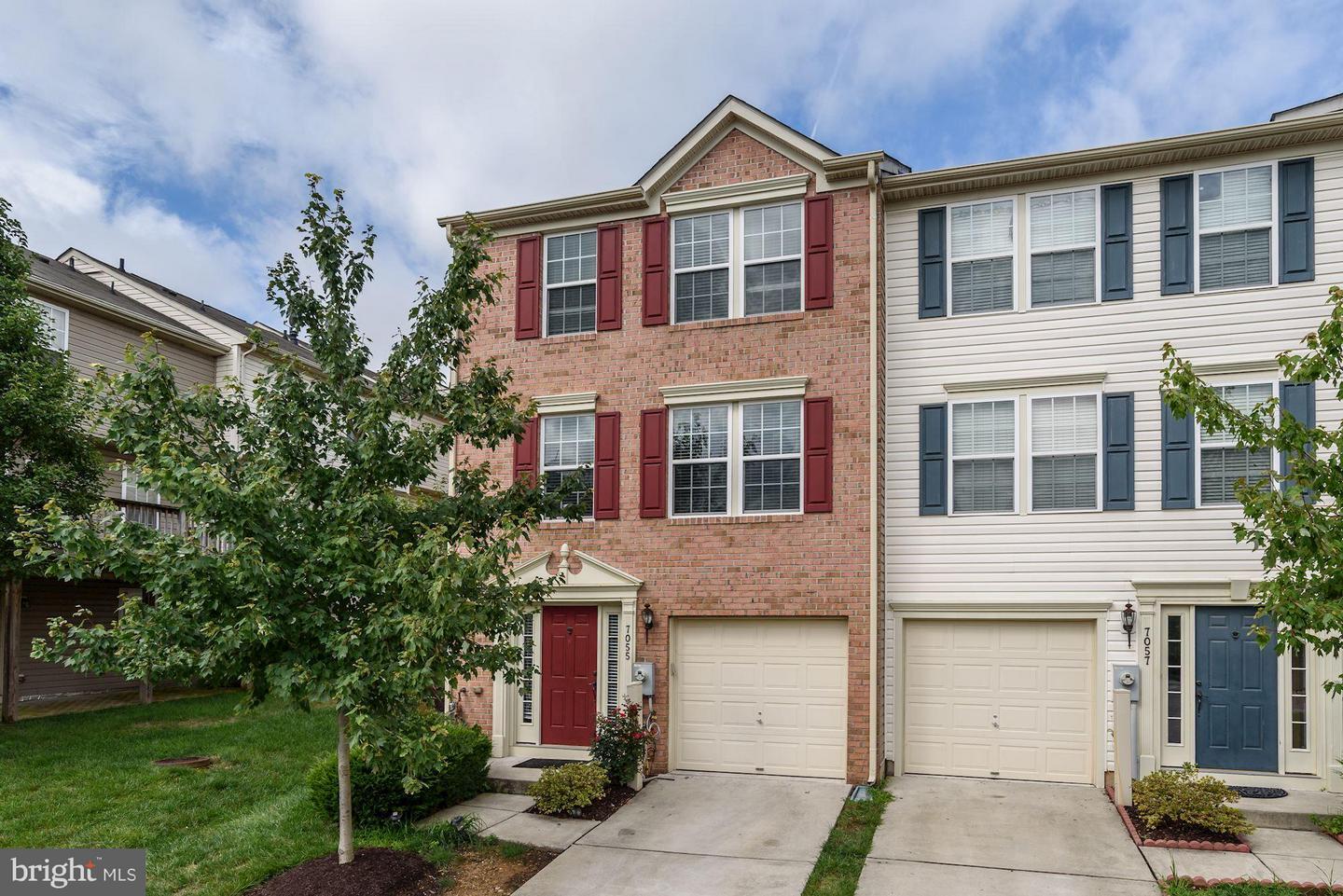 Property Photo: 7055 Holly Springs Lane 197 MD 21075