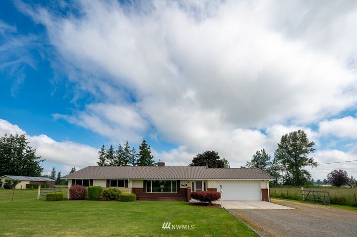 Property Photo:  24208 SE 448th Street  WA 98022 
