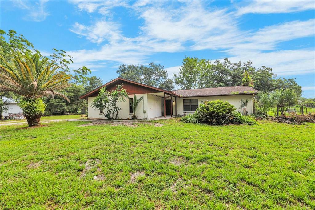 Property Photo:  6211 Singletree Trail  FL 34241 