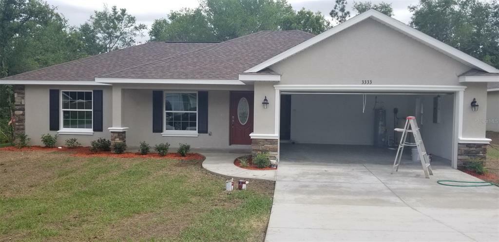 Property Photo: 3333 E Glenn Street FL 34453