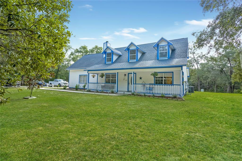 Property Photo:  1203 S Blue Lake Avenue  FL 32724 