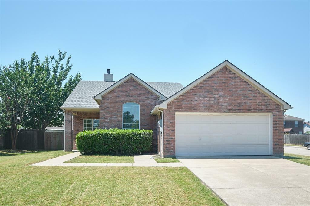 Property Photo: 501 Harvard Drive TX 75407