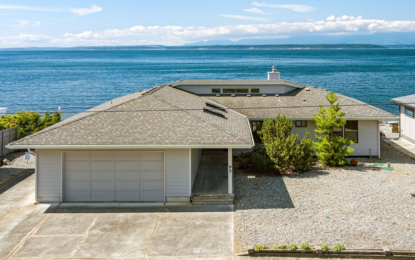 Property Photo:  95 Keystone Avenue  WA 98239 