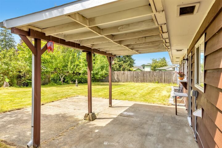 Property Photo: 1618 121st Street S WA 98444