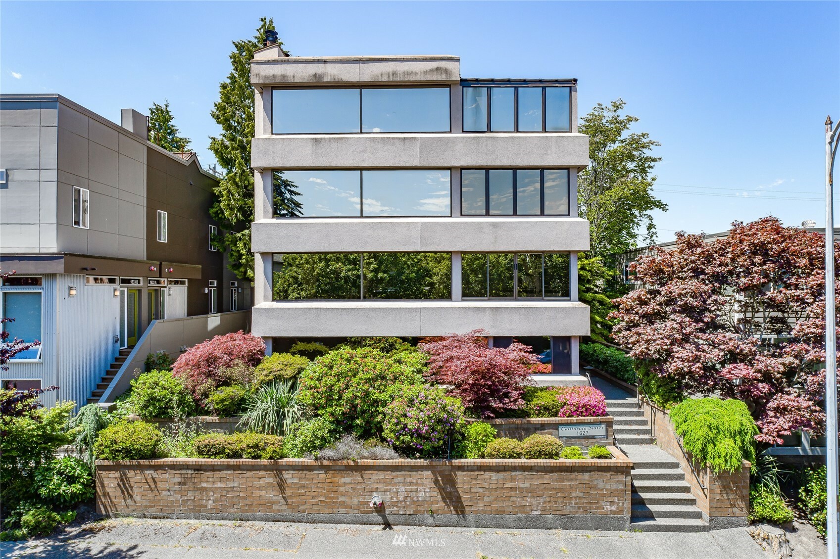 Property Photo:  1627 California Avenue SW  WA 98116 