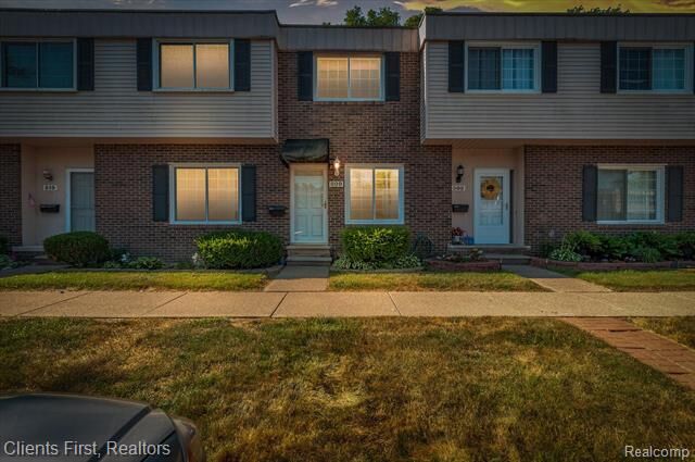 Property Photo: 809 Estrada Drive MI 48111