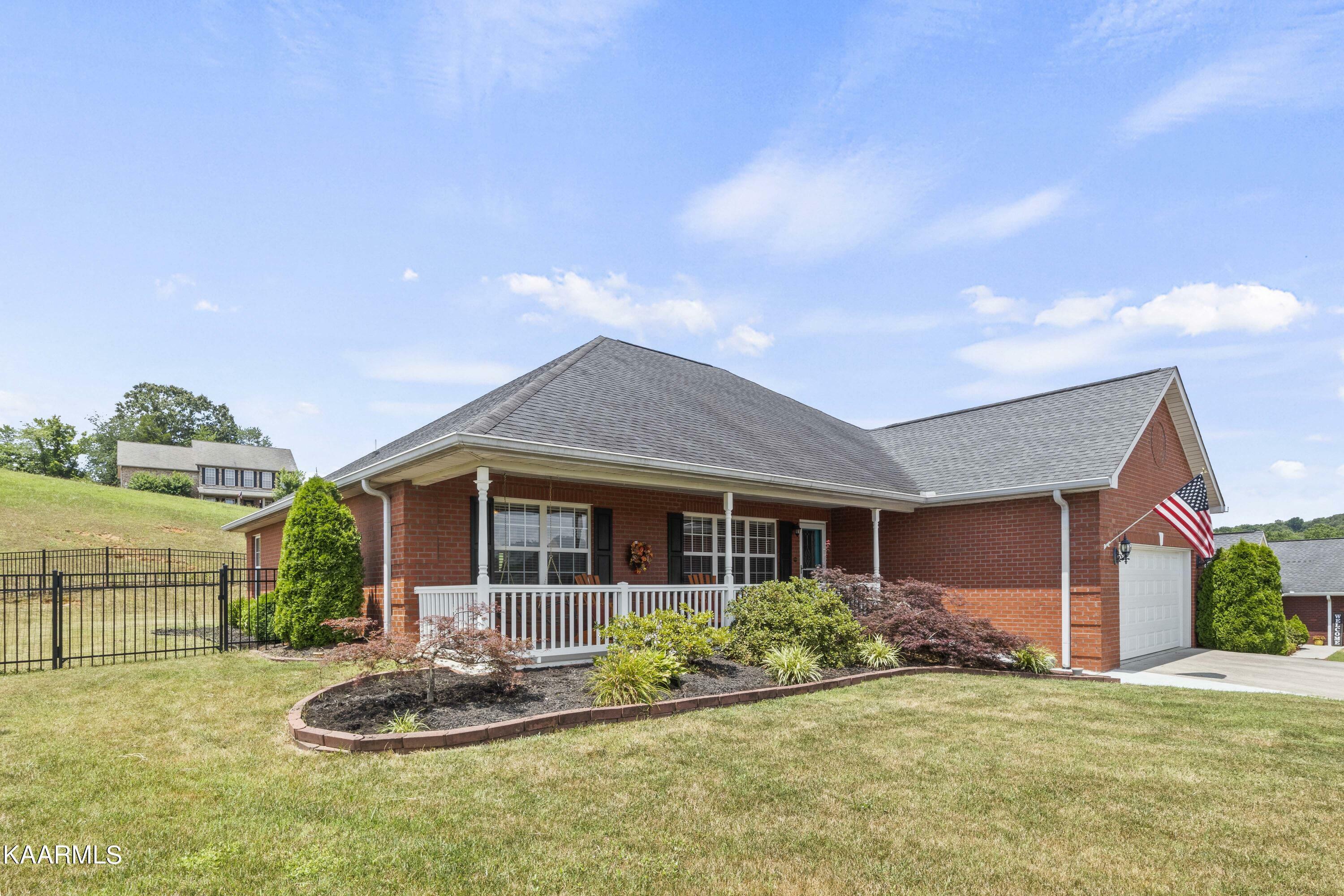 Property Photo:  150 S Wingate Way  TN 37771 