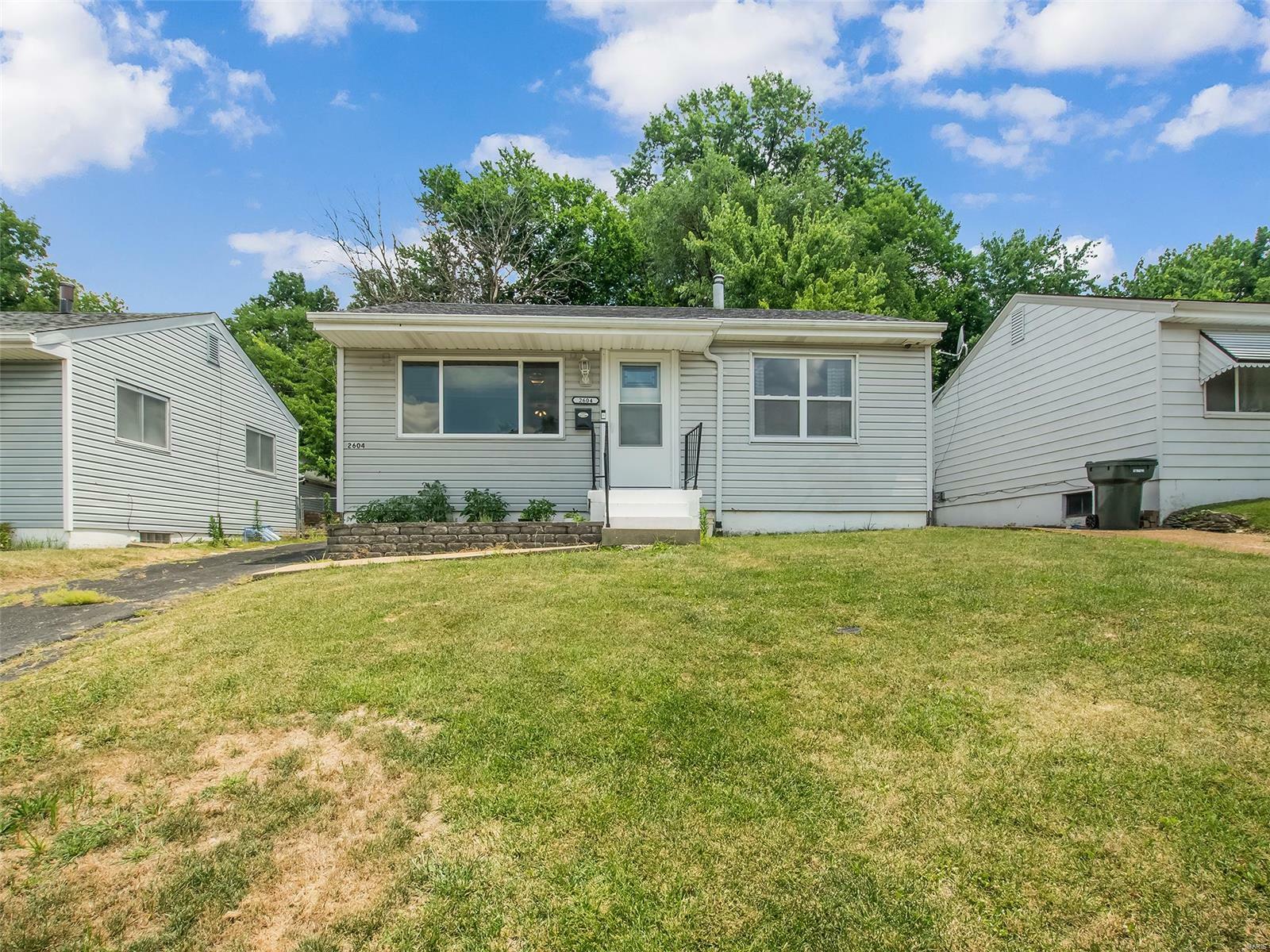 Property Photo:  2604 Tamm Avenue  MO 63139 