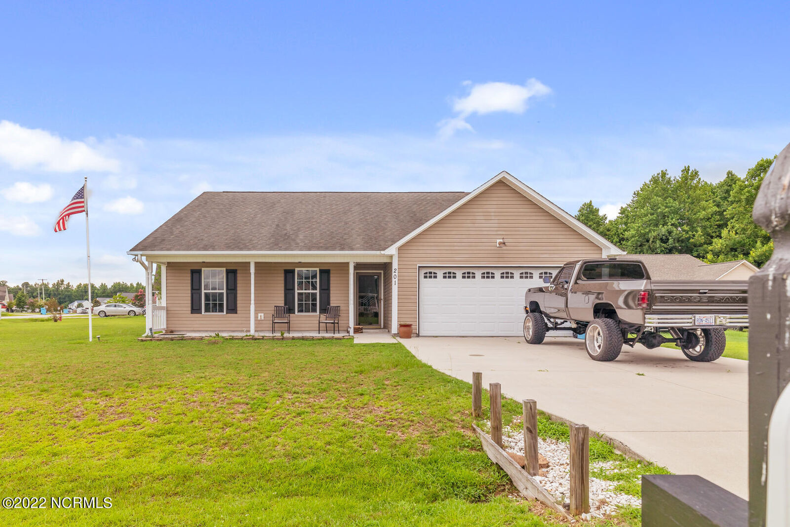 Property Photo:  201 Chandler Simpson Court  NC 28518 