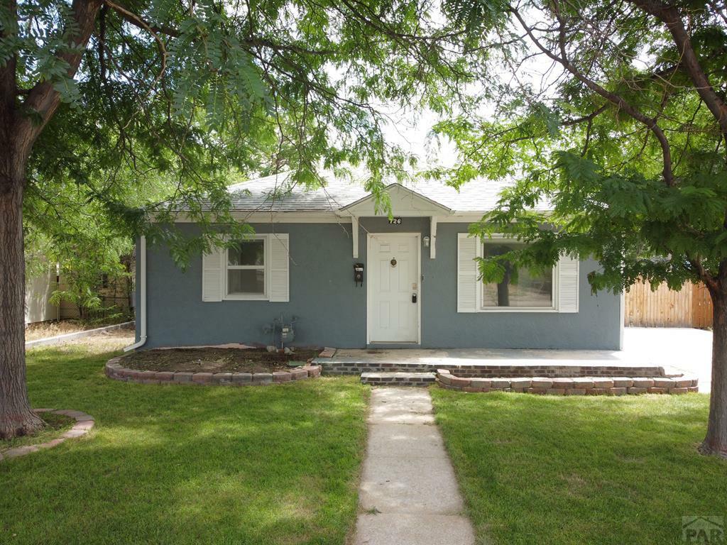 Property Photo:  726 Arlen Ave  CO 81005 