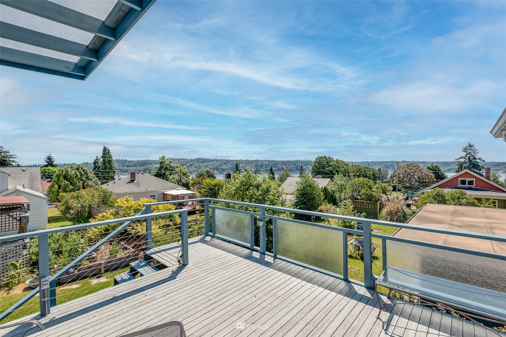 Property Photo: 1318 Nipsic Avenue WA 98310