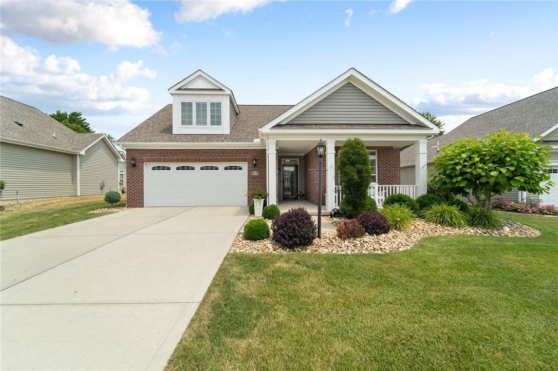 Property Photo:  124 Hill Place Dr  PA 15057 