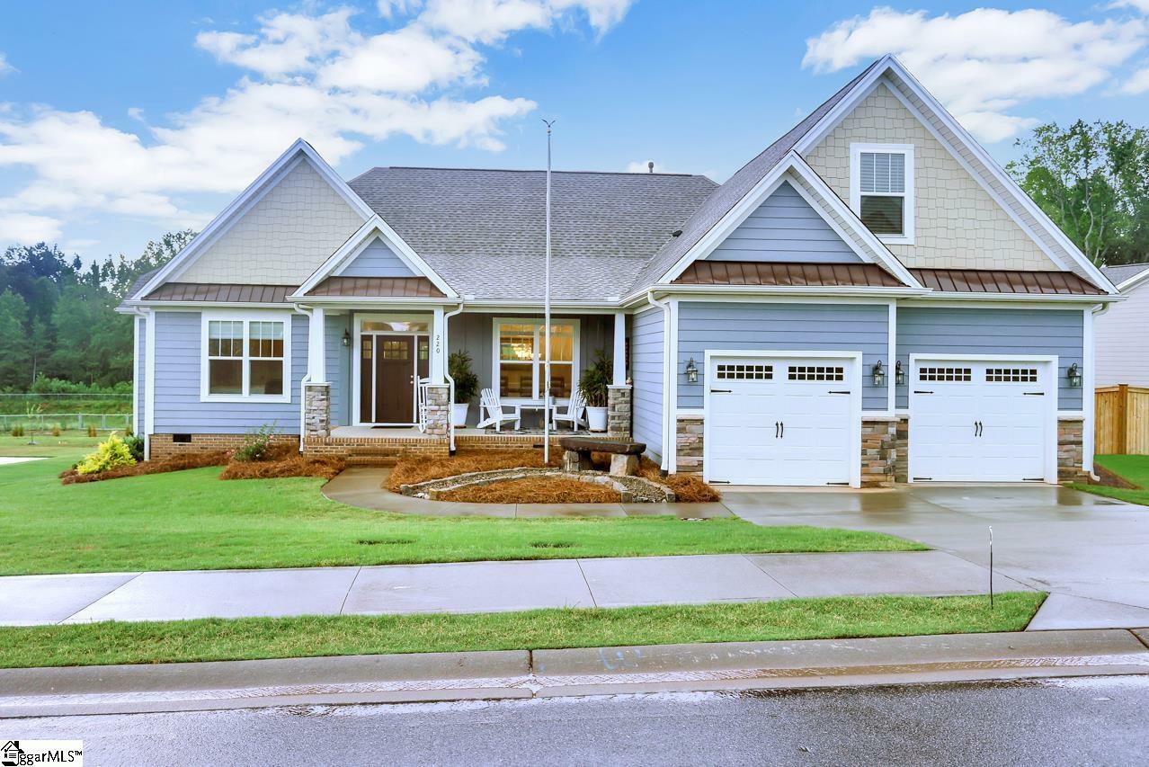 Property Photo: 220 Grayson Drive SC 29690