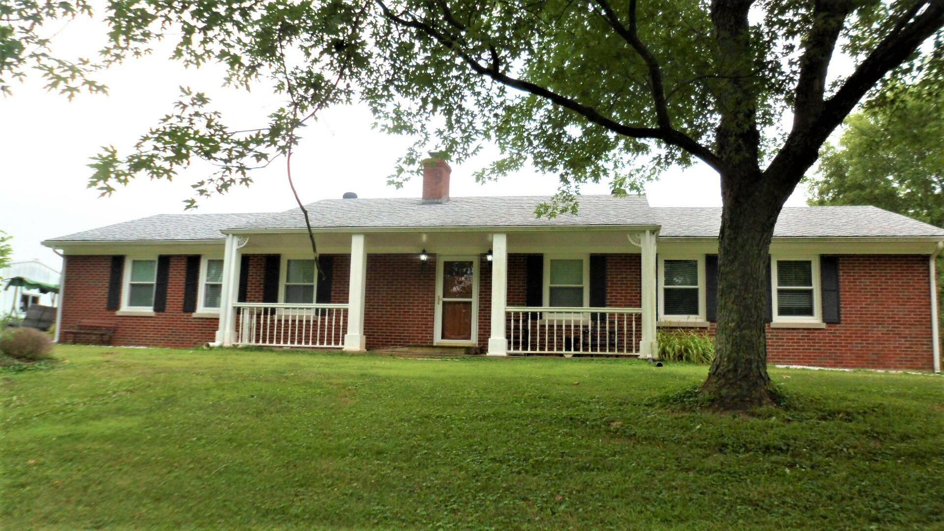 Property Photo:  120 River Valley Road  KY 40601 