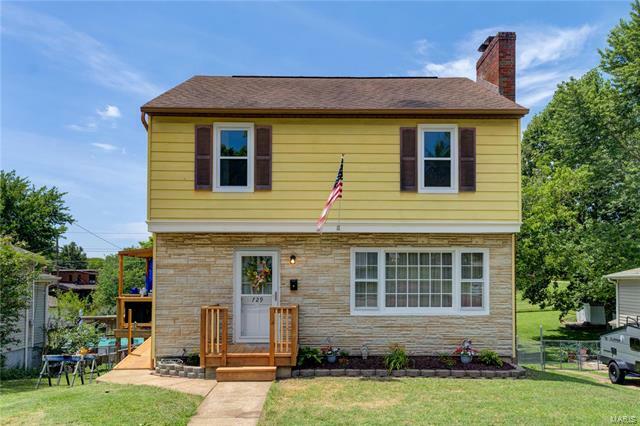 Property Photo: 729 Warne Street Street MO 63028