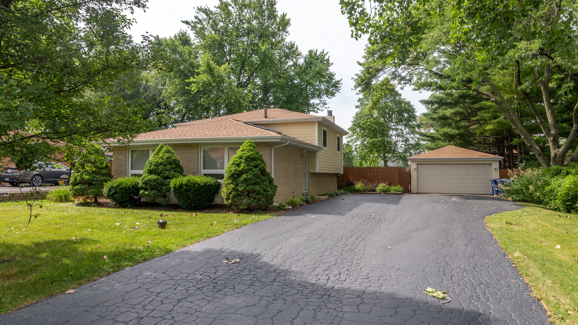 Property Photo: 129 68th Street IL 60561