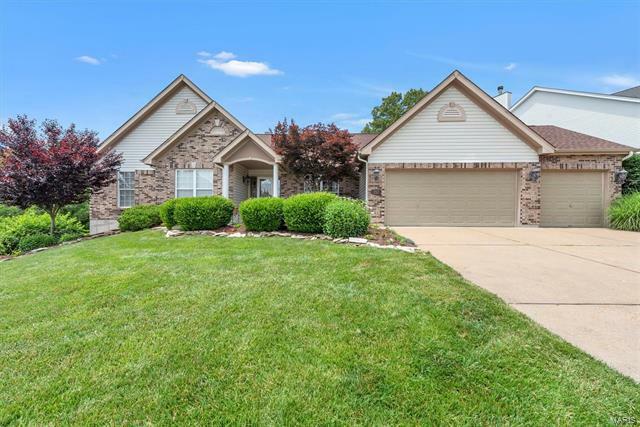 Property Photo:  757 Grand View Ridge Court  MO 63025 