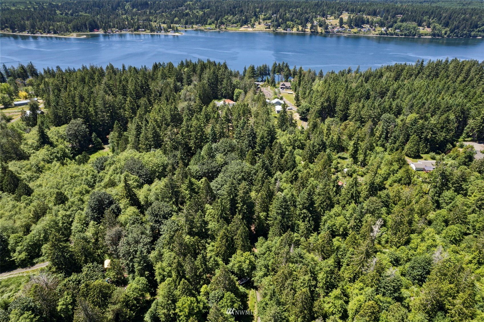 Property Photo:  1041 E Sunset Hill Road  WA 98284 