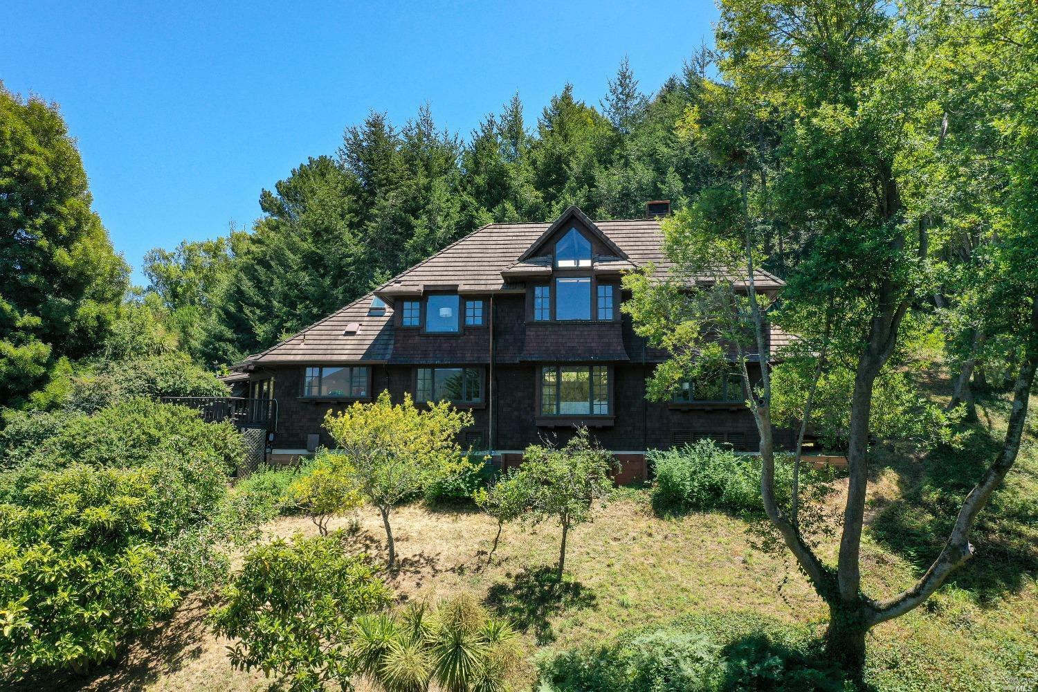 Property Photo: 227 Reed Street CA 94941