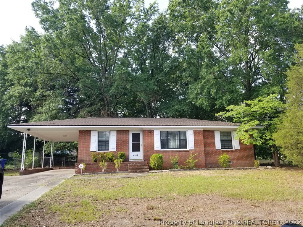 Property Photo: 4945 Redwood Drive NC 28304