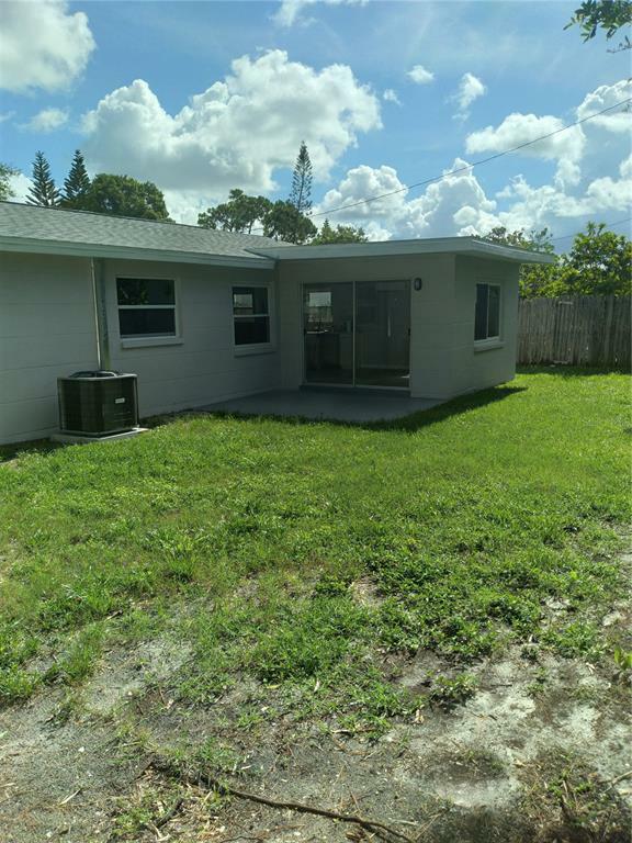 Property Photo:  5940 82nd Terrace N  FL 33781 