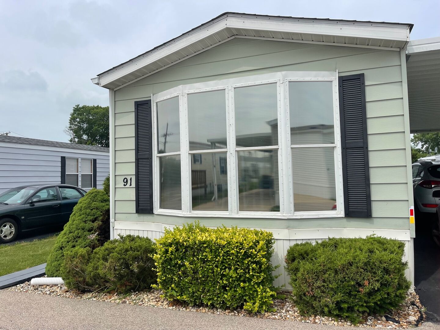 Property Photo: 27W370 Geneva Road 91 IL 60185