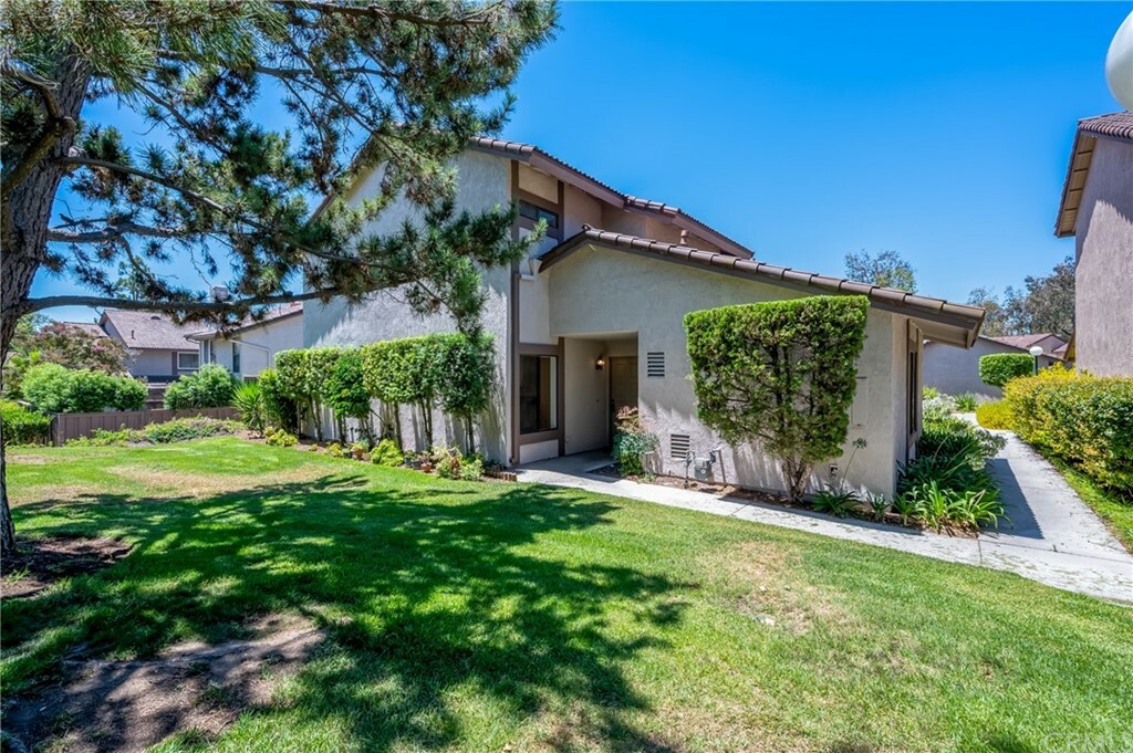 Property Photo:  2673 Monterey Place  CA 92833 