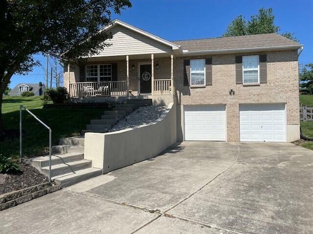 Property Photo:  2004 Flintwood Court  KY 41051 