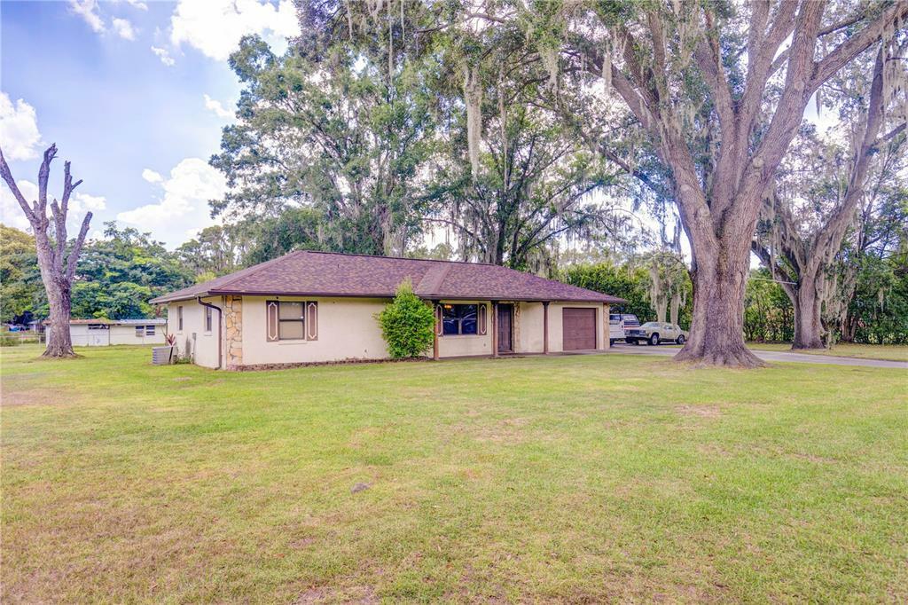 Property Photo:  3811 N Wilder Road  FL 33565 