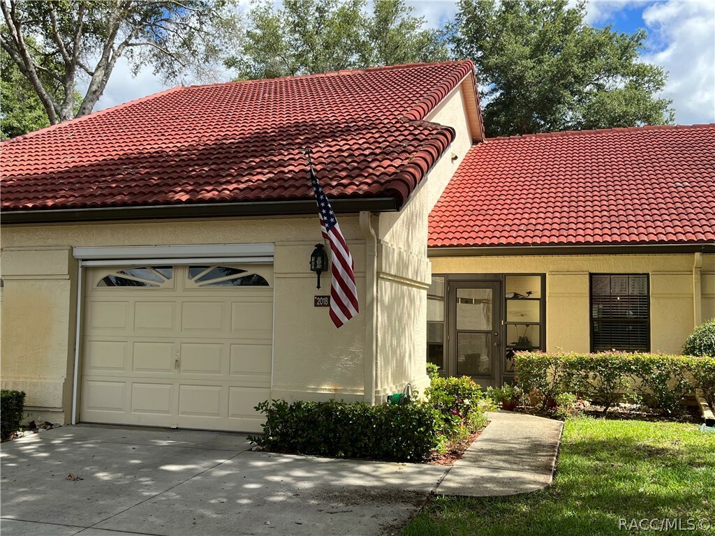 Property Photo:  2018 Forest Drive  FL 34453 