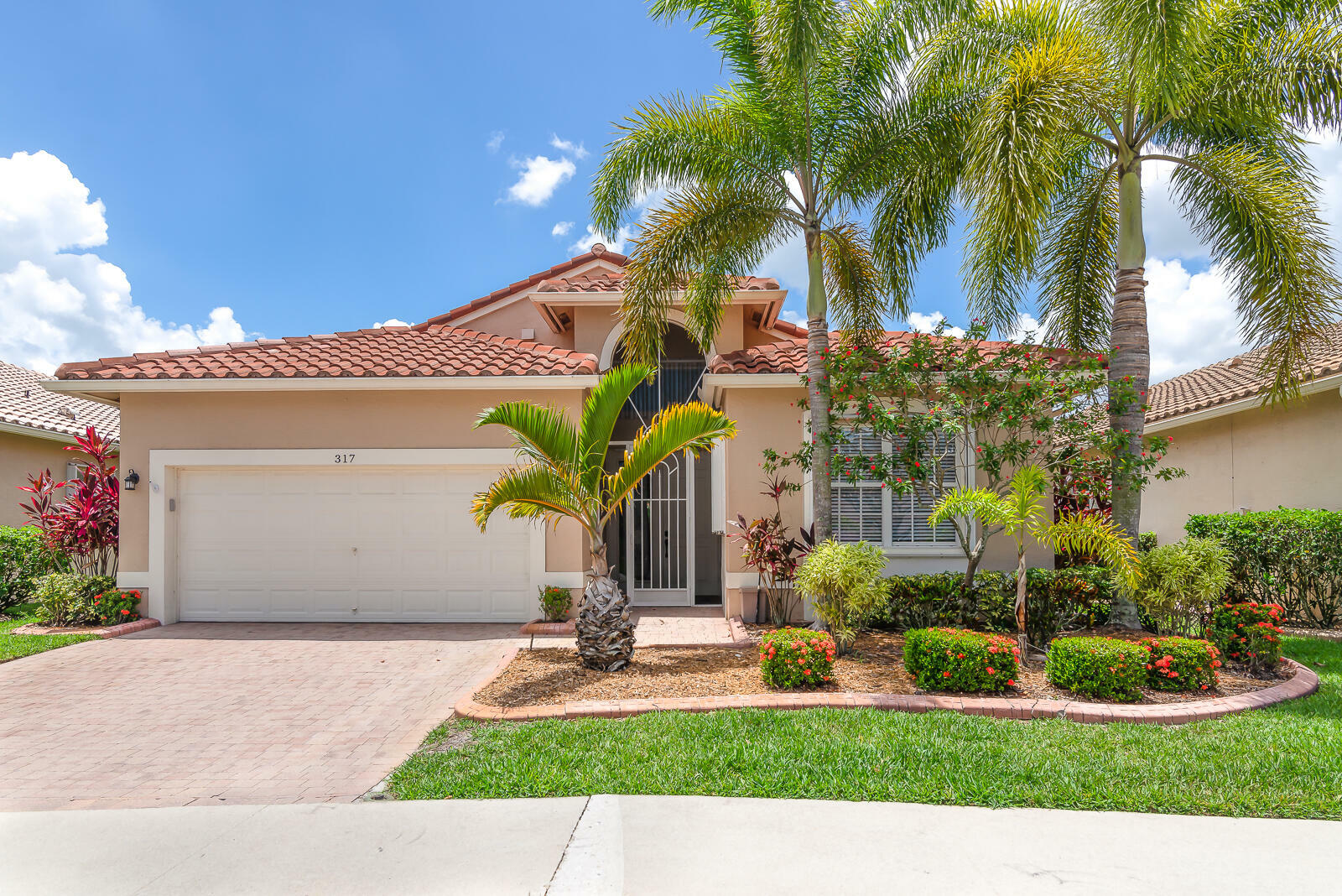 Property Photo:  317 NW Shoreview Drive  FL 34986 