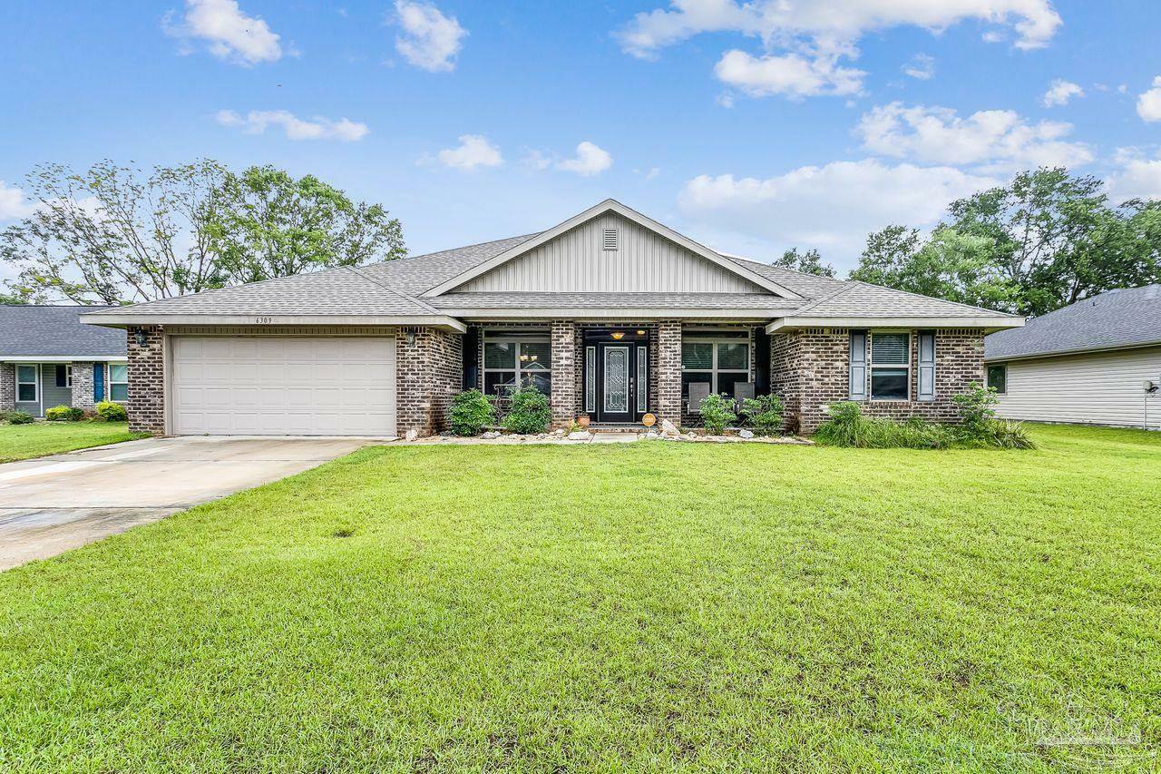 Property Photo: 6309 Apple Ridge Cir FL 32526