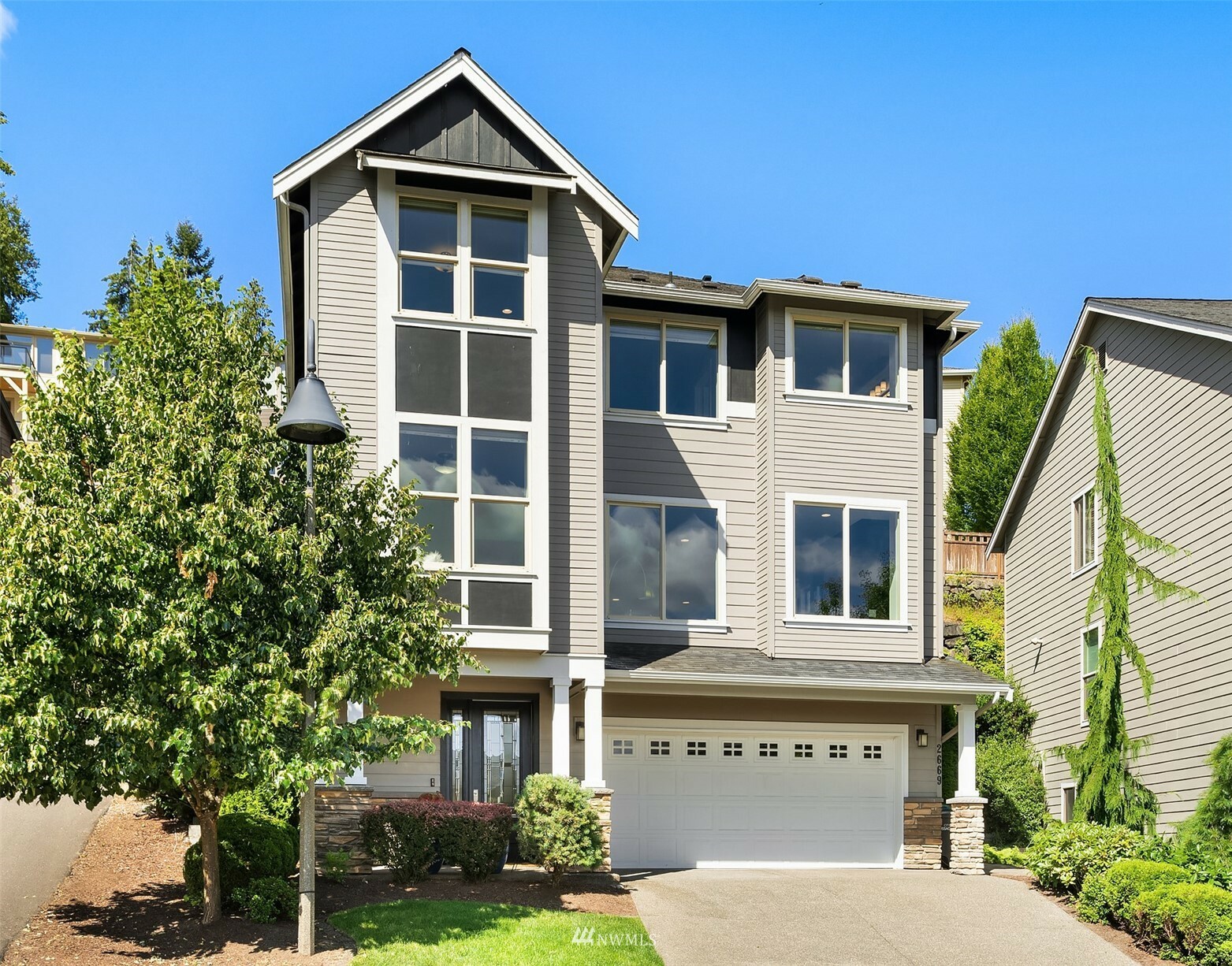 Property Photo:  2669 NW Pine Cone Place  WA 98027 