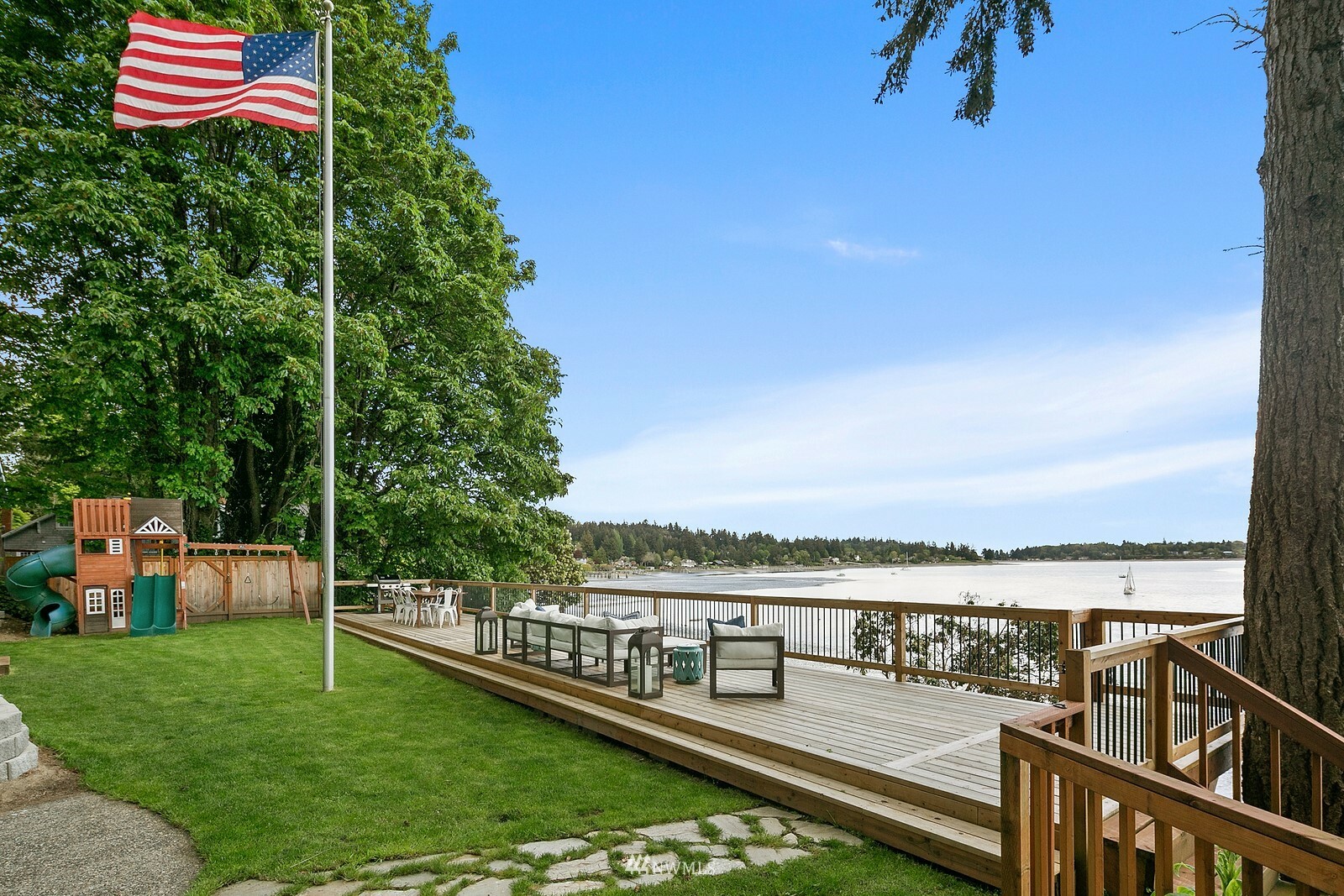 Property Photo:  23116 Vashon Highway SW  WA 98070 