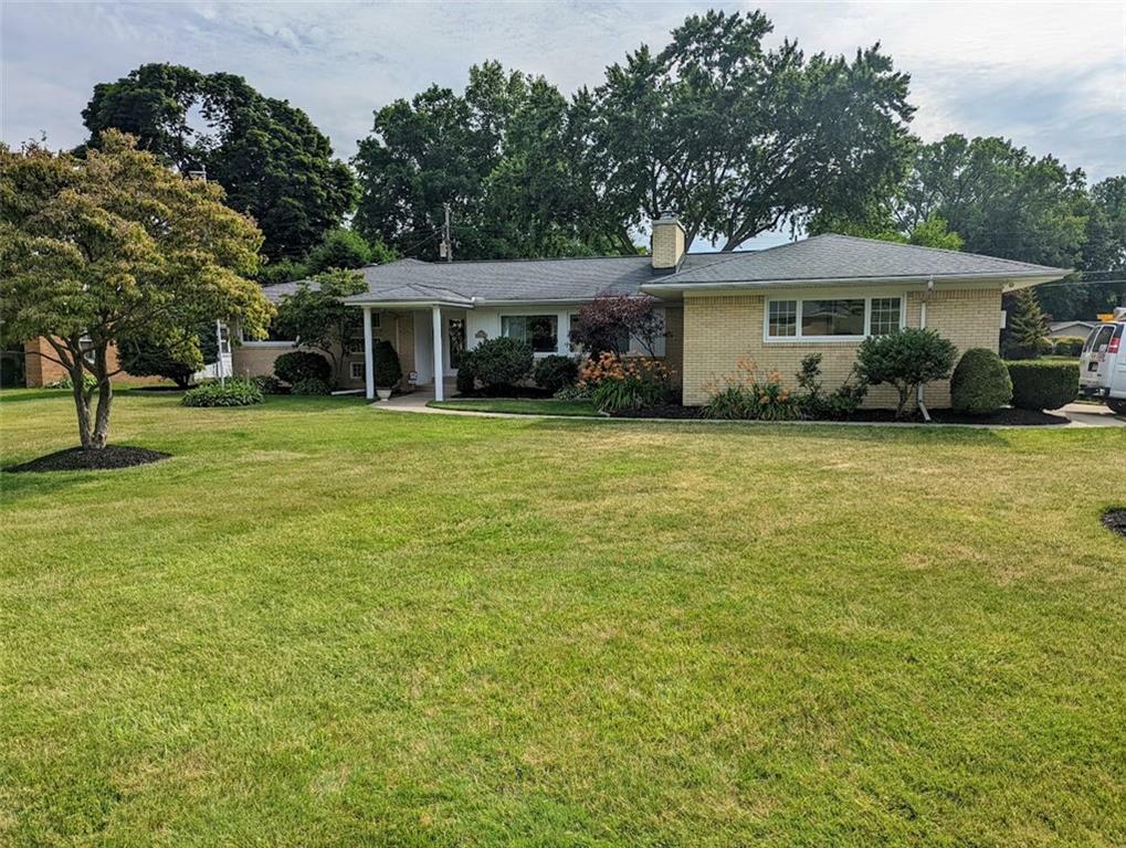 Property Photo:  402 Nevada Drive  PA 16505 