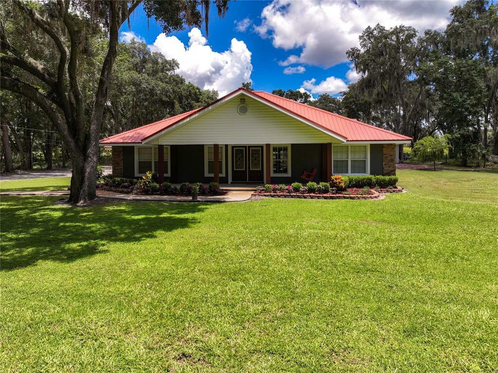 Property Photo: 7816 Turkey Creek Road FL 33567