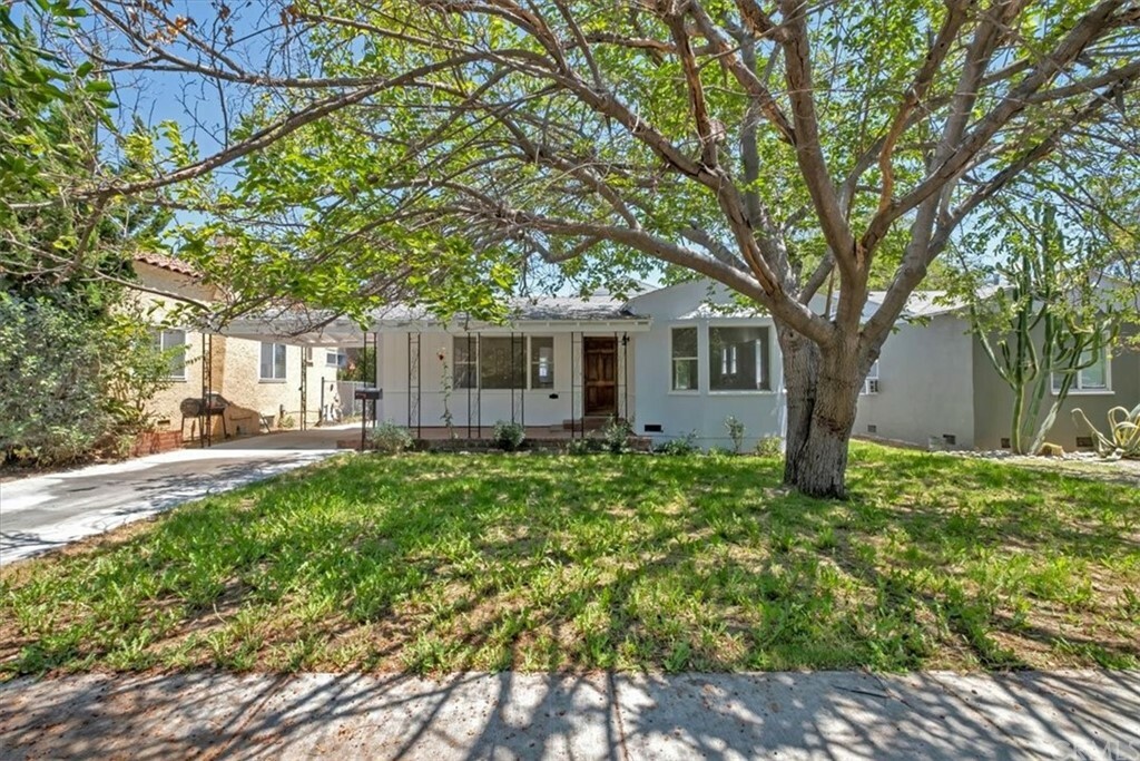 226 W Elmwood Avenue  Burbank CA 91502 photo