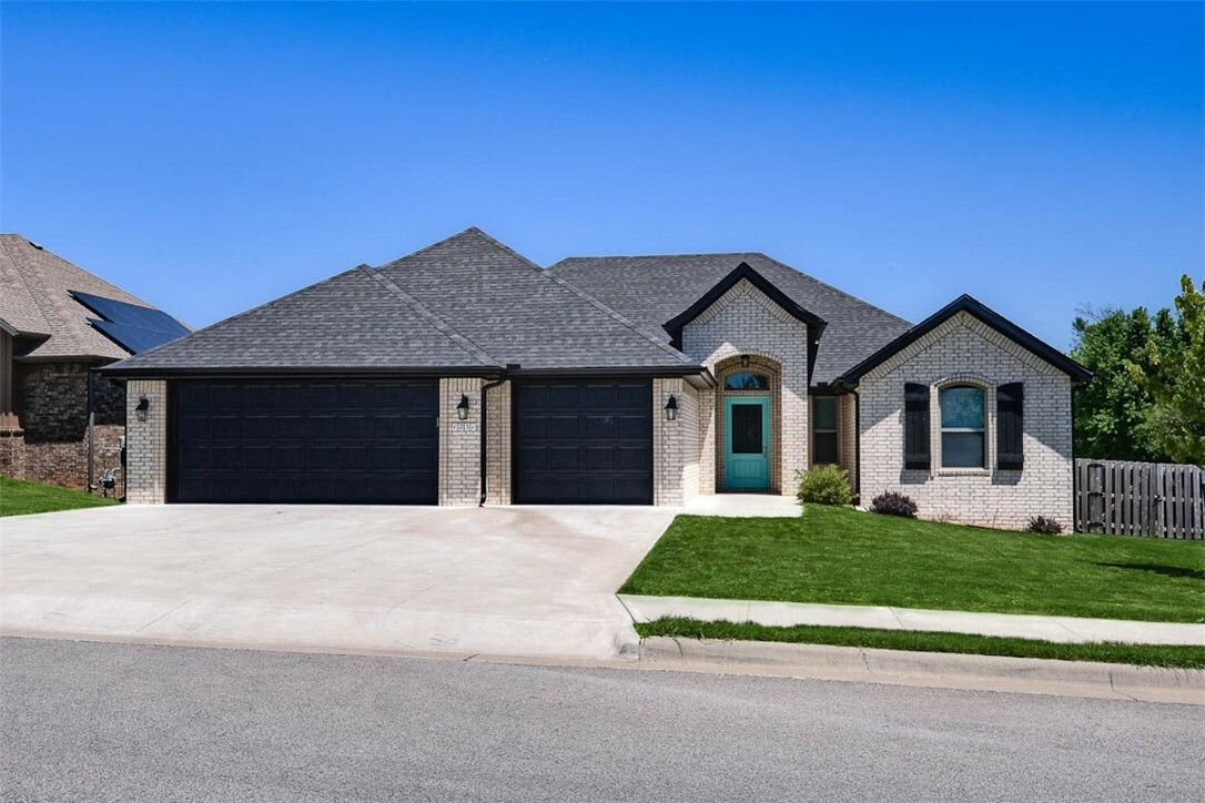 Property Photo: 1231 Bradley Street AR 72719