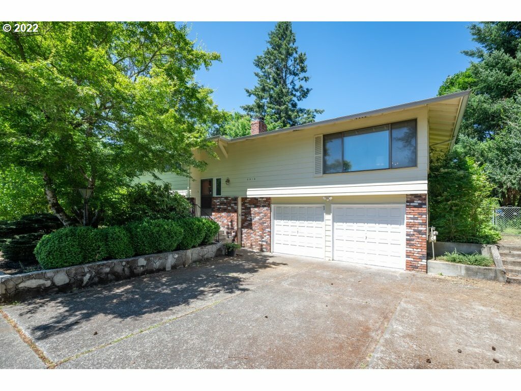 Property Photo: 2015 NW 3rd St OR 97030