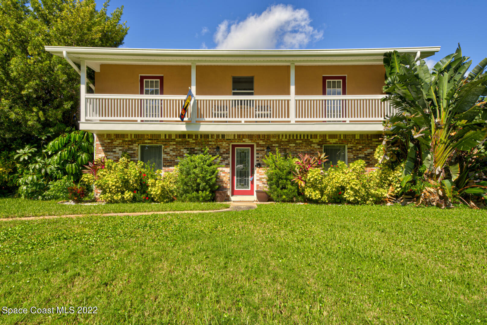 Property Photo:  2120 Coconut Lane  FL 32952 