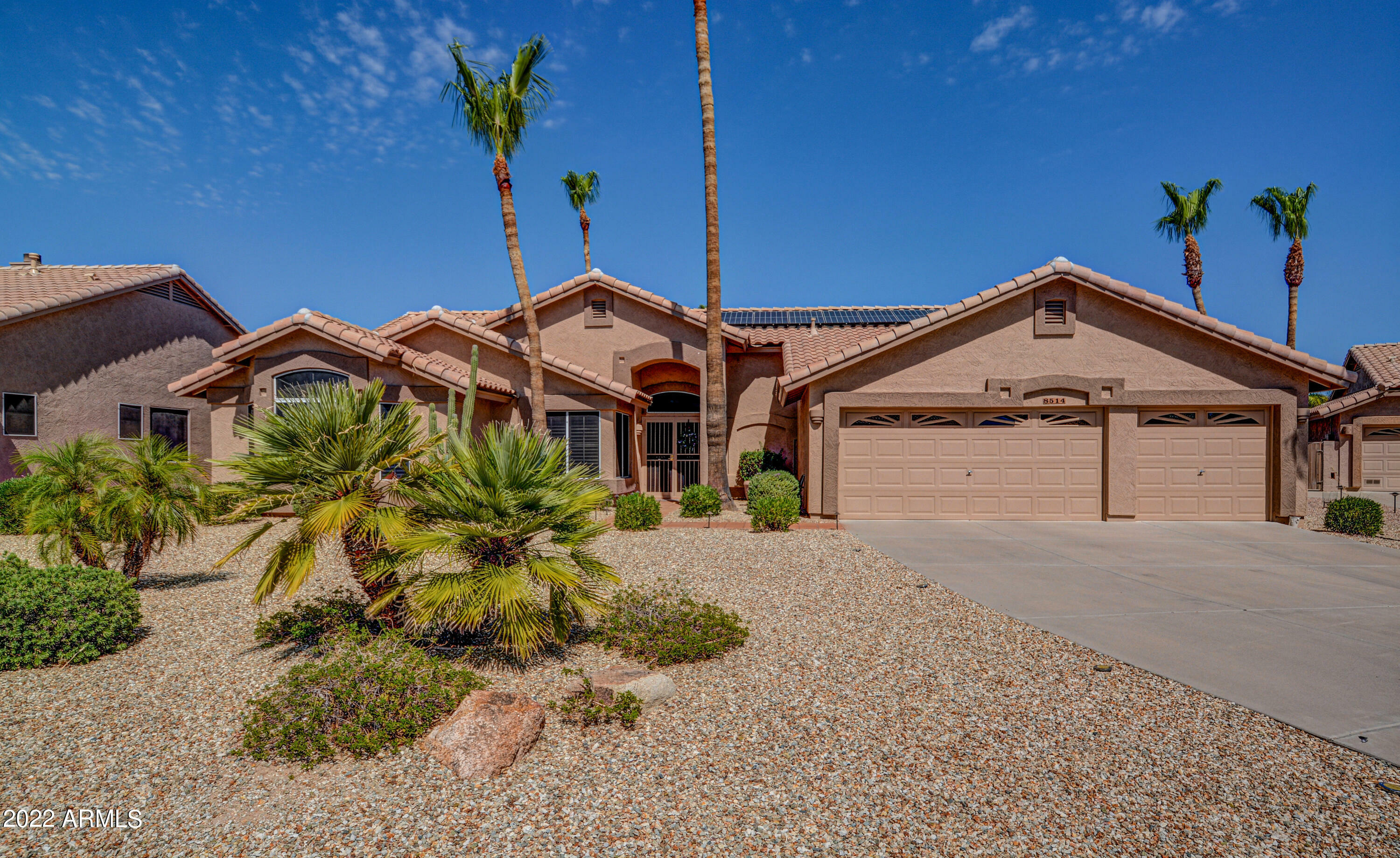 Property Photo: 8514 W Topeka Drive AZ 85382