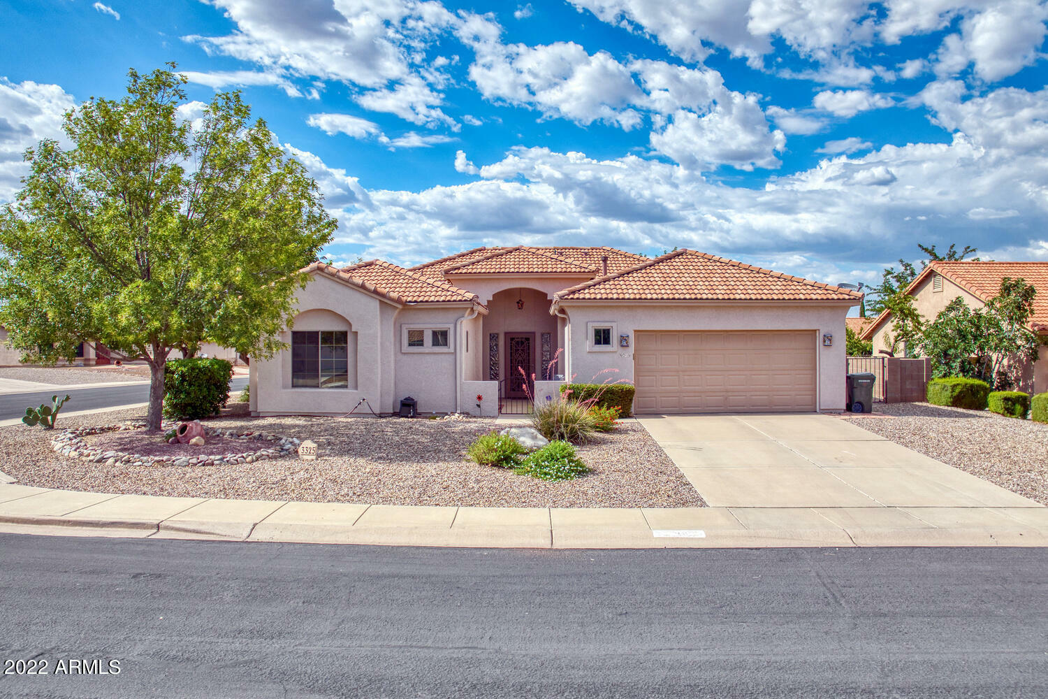 Property Photo:  3325 Plaza De Viola --  AZ 85650 