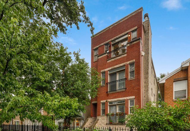 Property Photo:  1527 N Talman Avenue 3  IL 60622 