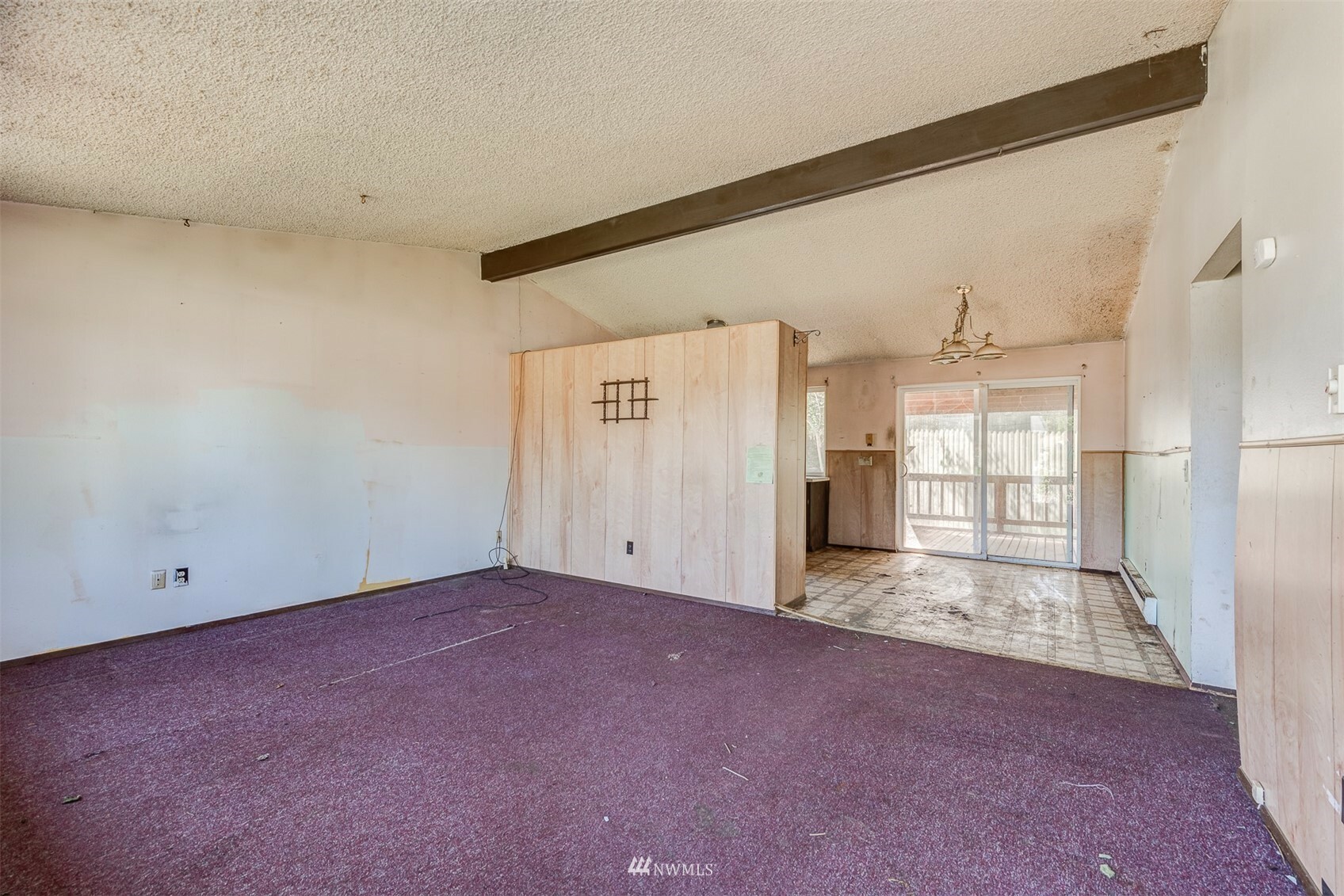 Property Photo: 805 Hillcrest Drive WA 98290